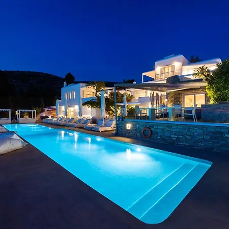 Chrysalis Nature 3 * Parikia (Paros)