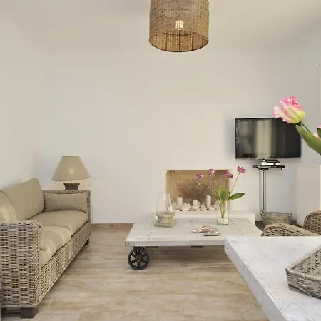 Chrysalis Nature 3 Lejlighed Páros